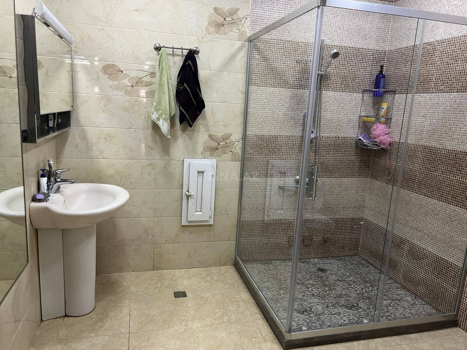 4 otaqlı Yeni tikili, Elmlər Akademiyası m., Bakı