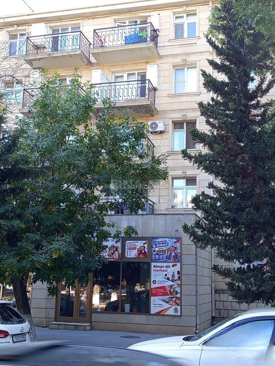 3 otaqlı Köhnə tikili, Sumqayıt