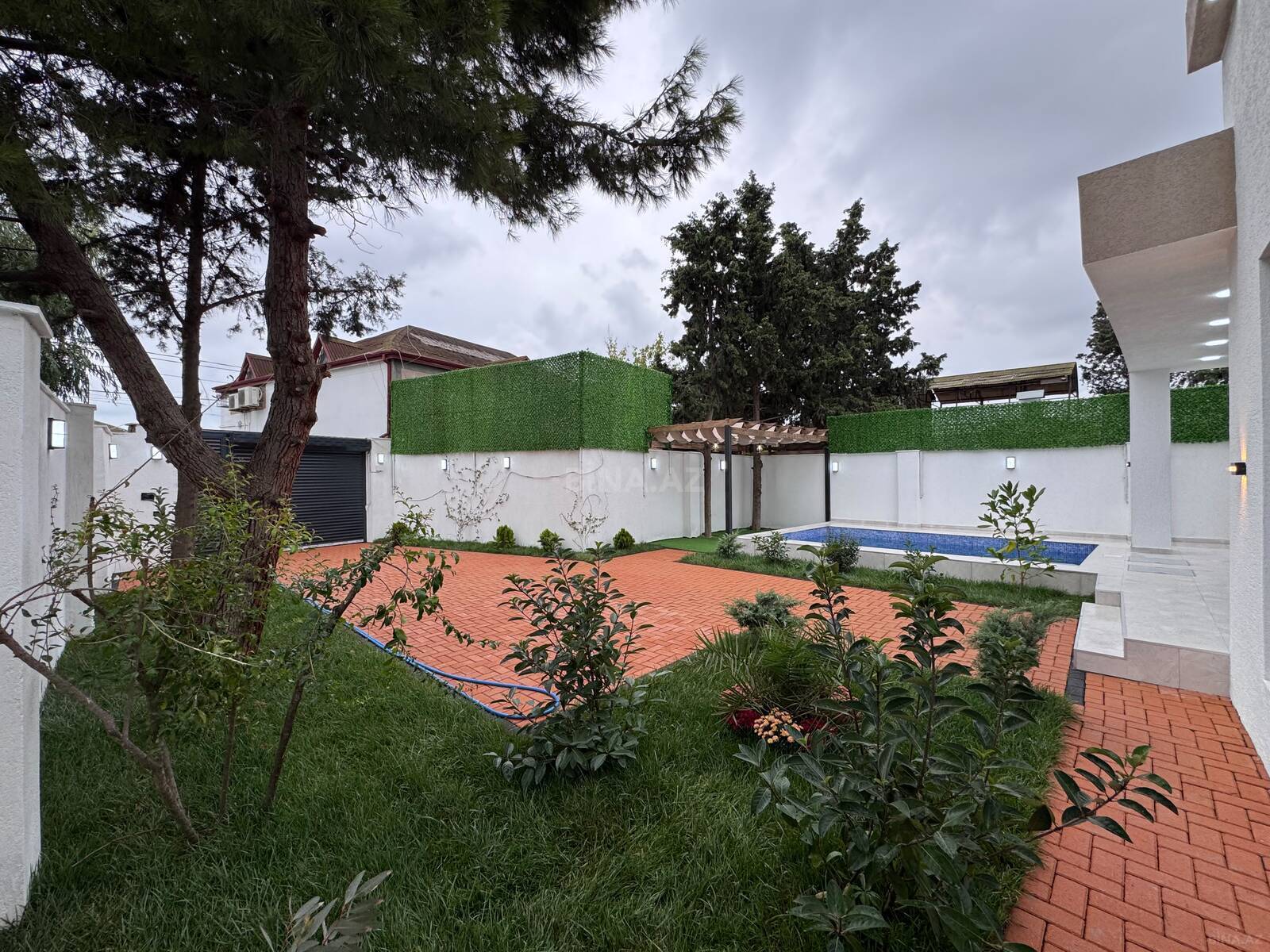 4 otaqlı Həyət evi/Bağ evi, Şüvəlan q., Bakı