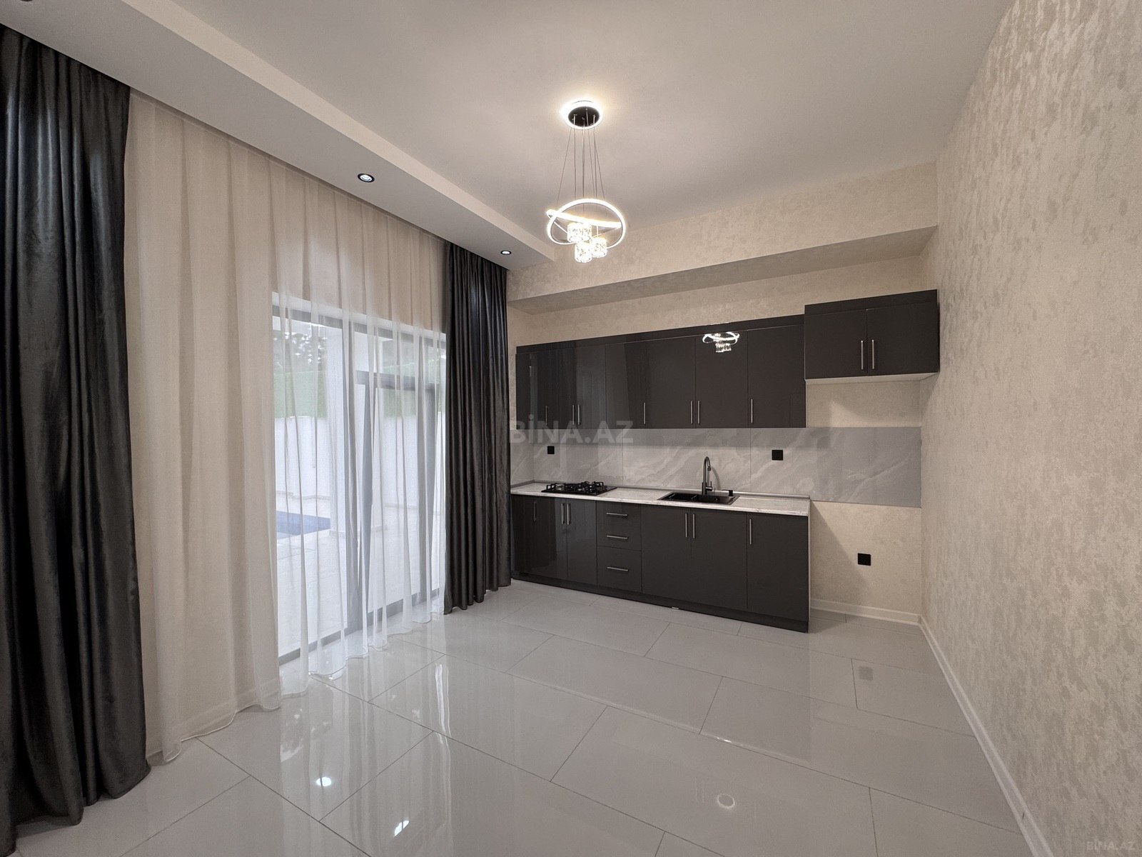 4 otaqlı Həyət evi/Bağ evi, Şüvəlan q., Bakı