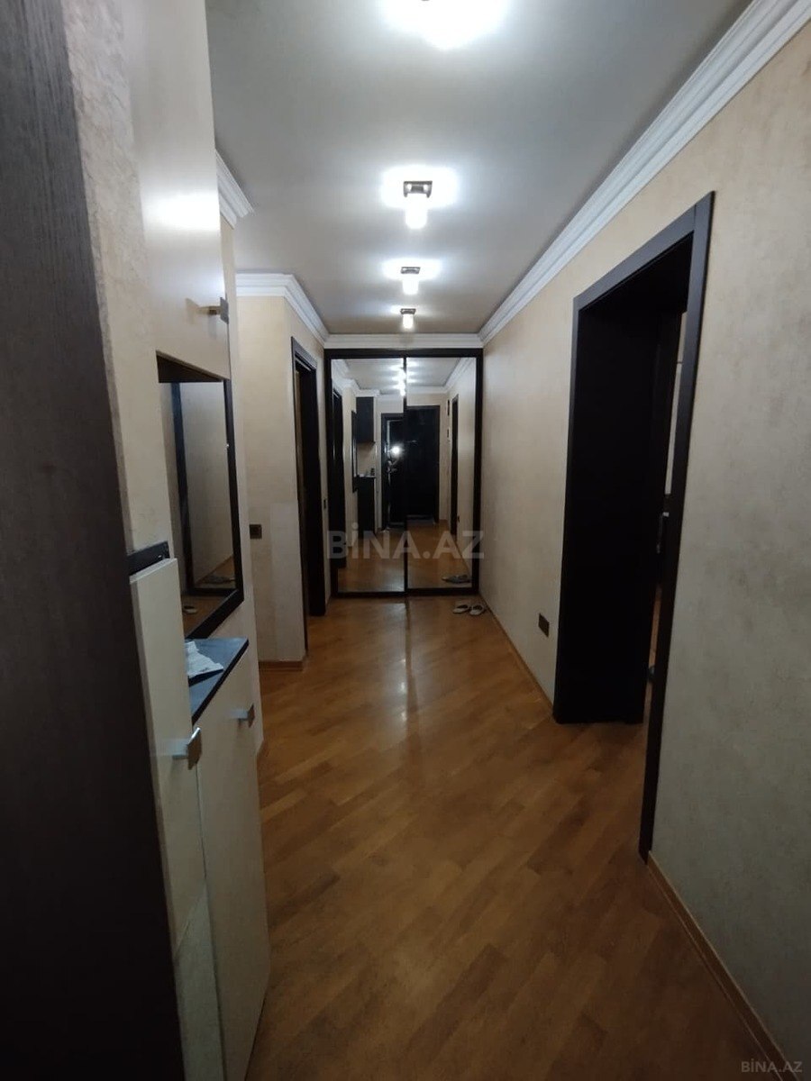 3 otaqlı Köhnə tikili, Elmlər Akademiyası m., Bakı