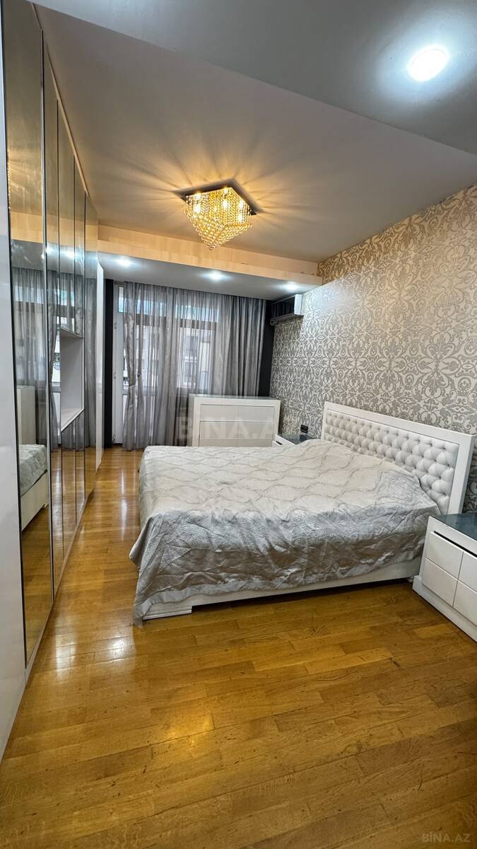 4 otaqlı Yeni tikili, Şah İsmayıl Xətai m., Bakı