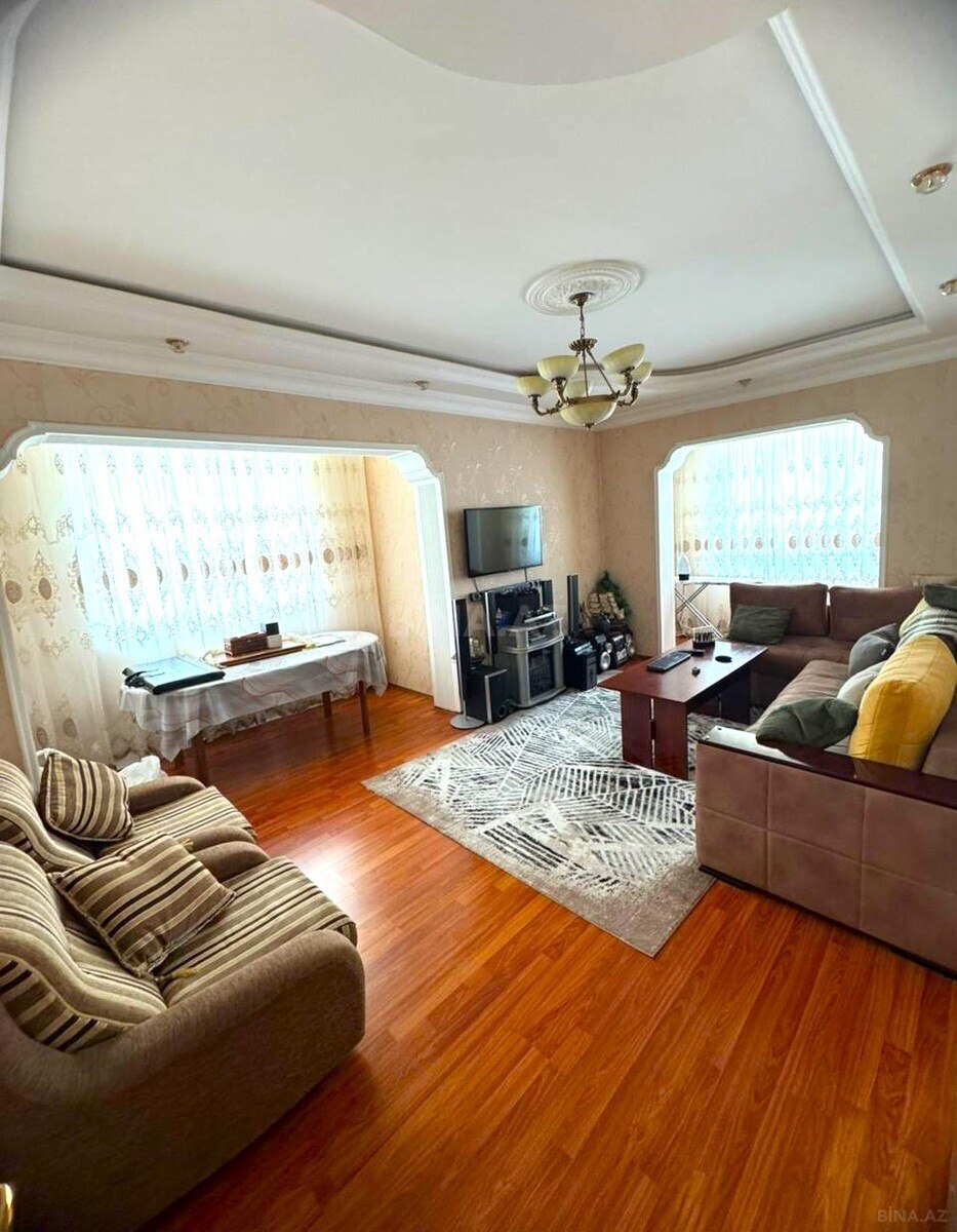 2 otaqlı Köhnə tikili, Qaraçuxur q., Bakı