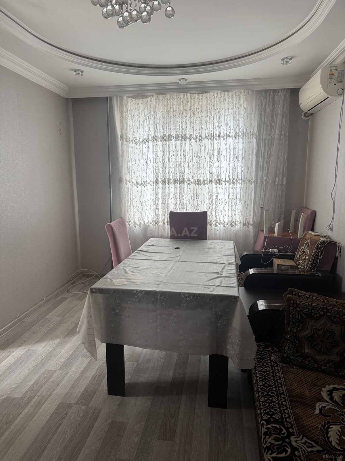 2 otaqlı Köhnə tikili, Memar Əcəmi m., Bakı