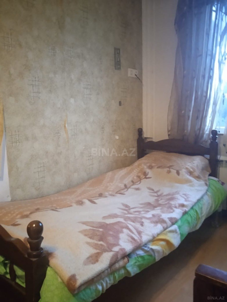 3 otaqlı Köhnə tikili, Neftçilər m., Bakı