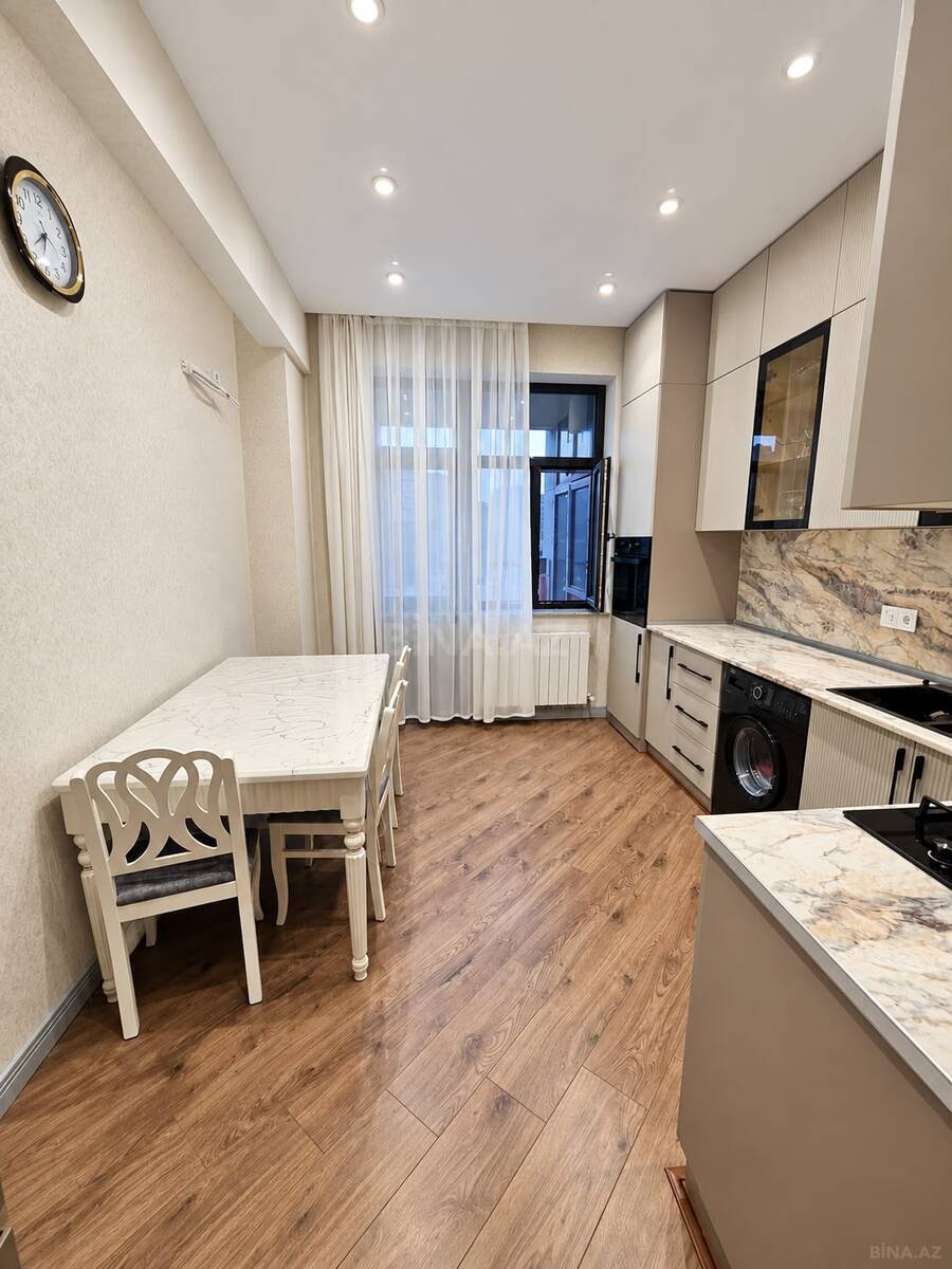 3 otaqlı Yeni tikili, 28 May m., Bakı