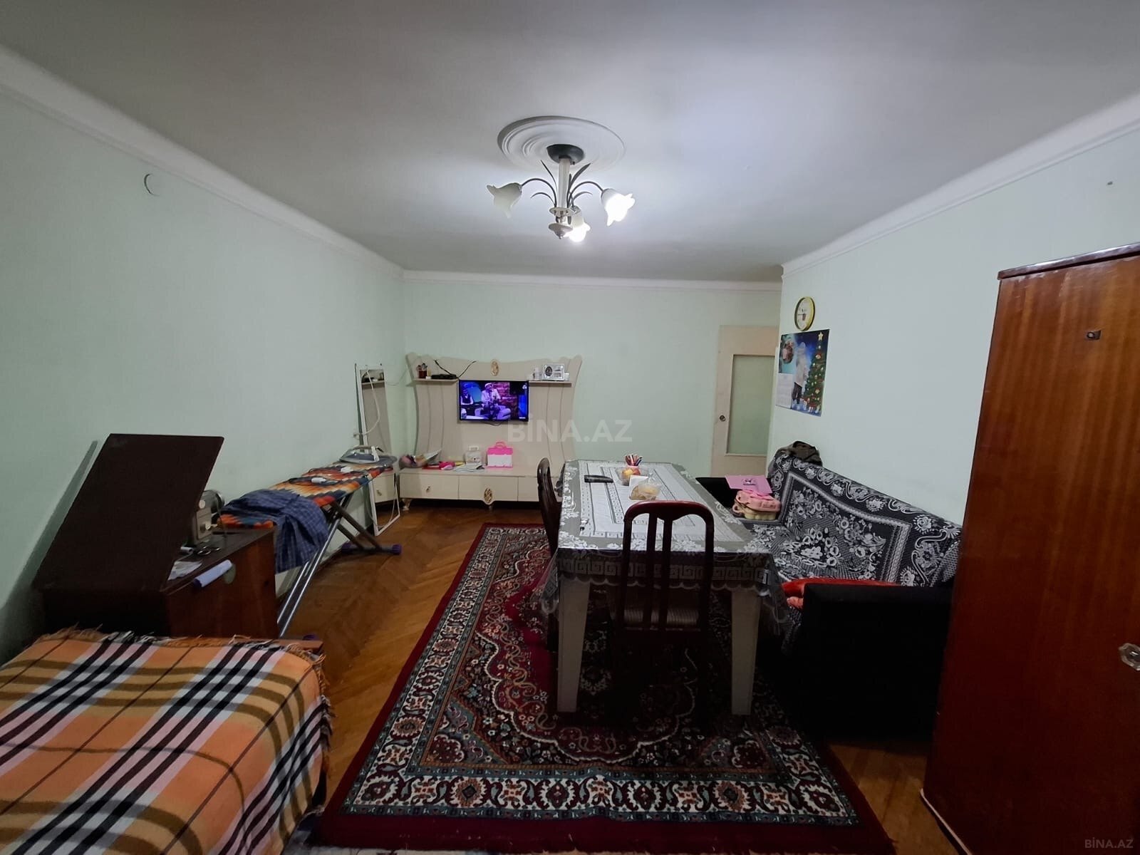 3 otaqlı Köhnə tikili, Memar Əcəmi m., Bakı