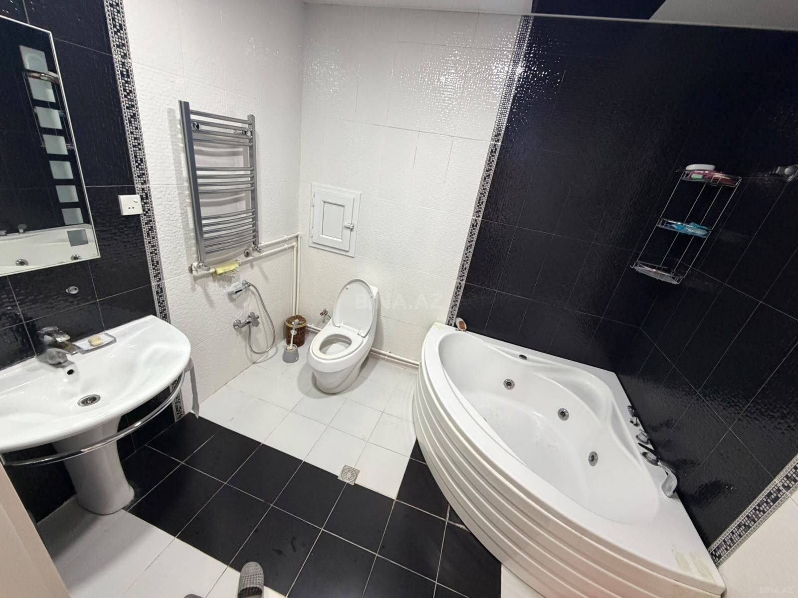 2 otaqlı Yeni tikili, 8 Noyabr m., Bakı