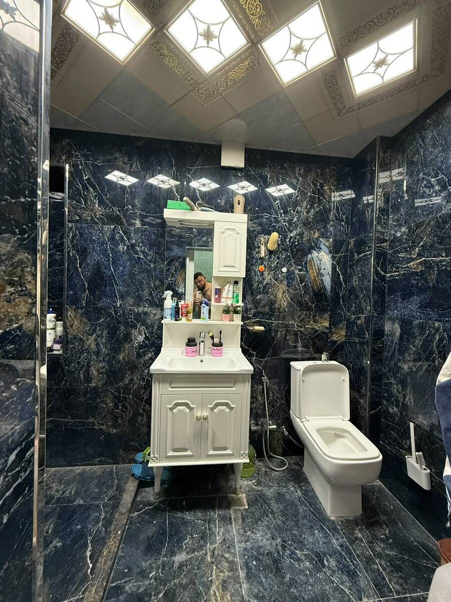 3 otaqlı Köhnə tikili, Qara Qarayev m., Bakı