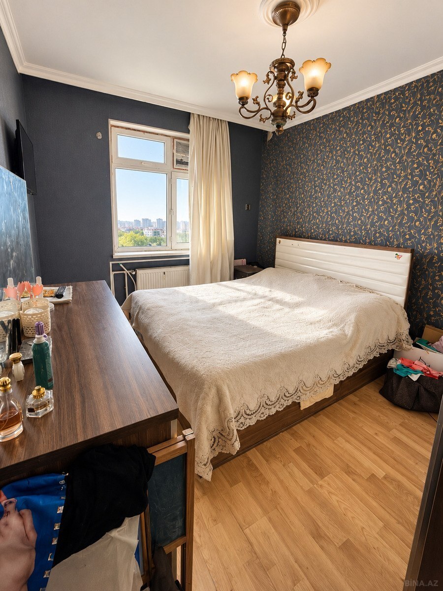 3 otaqlı Köhnə tikili, Azadlıq Prospekti m., Bakı