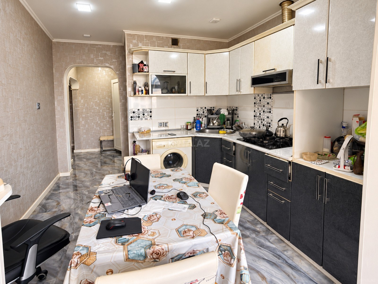 3 otaqlı Köhnə tikili, Azadlıq Prospekti m., Bakı