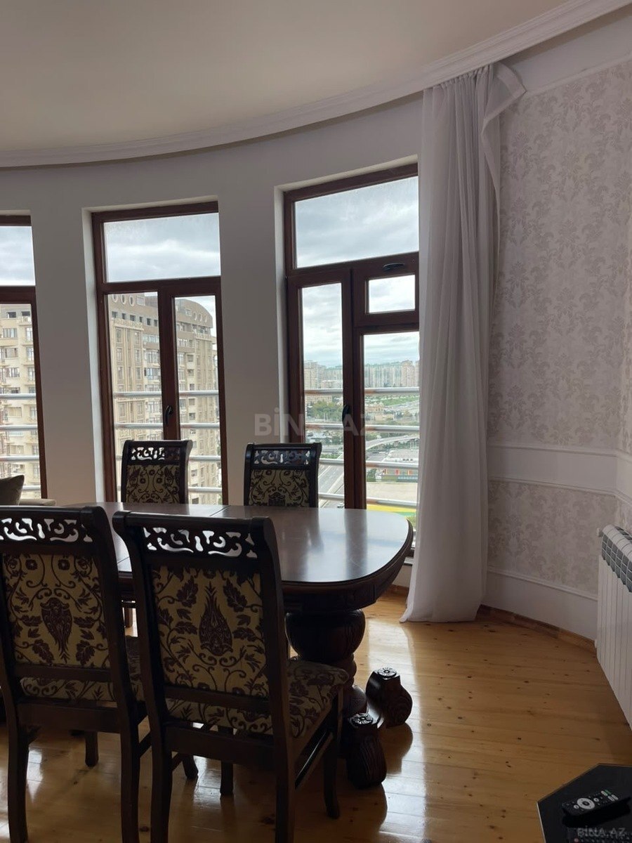 3 otaqlı Yeni tikili, Şah İsmayıl Xətai m., Bakı