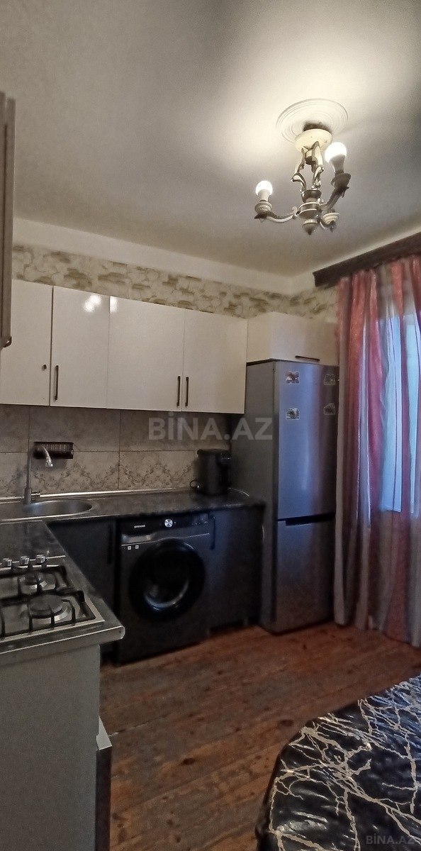 3 otaqlı Köhnə tikili, Əhmədli m., Bakı