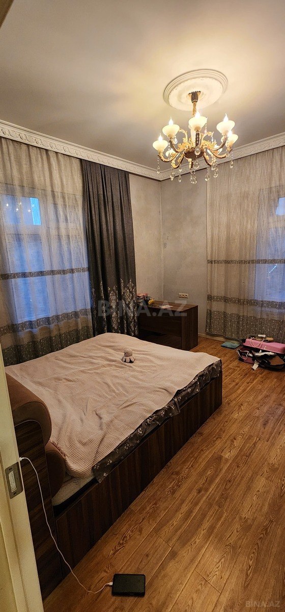 2 otaqlı Köhnə tikili, Nizami m., Bakı