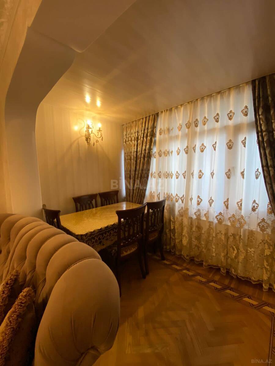 4 otaqlı Köhnə tikili, Neftçilər m., Bakı
