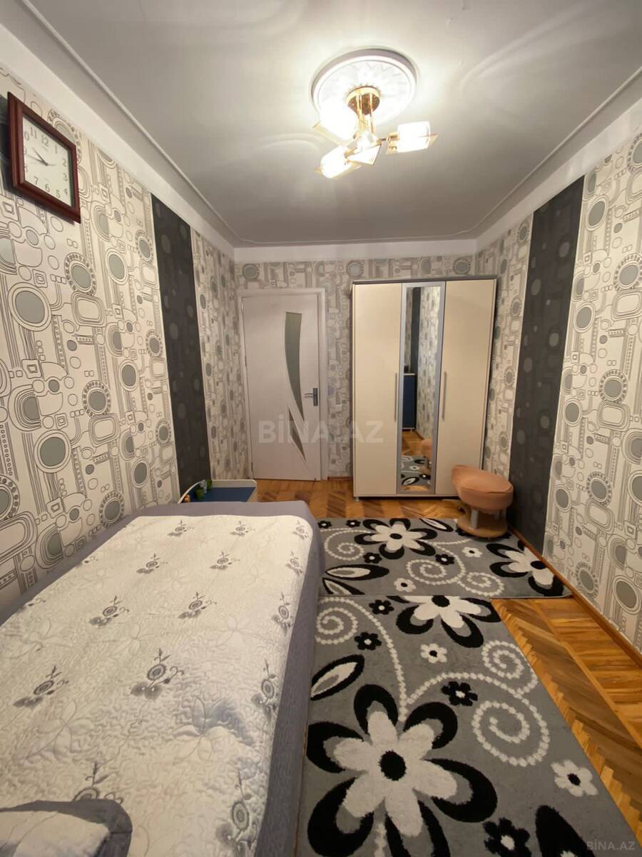 4 otaqlı Köhnə tikili, Neftçilər m., Bakı