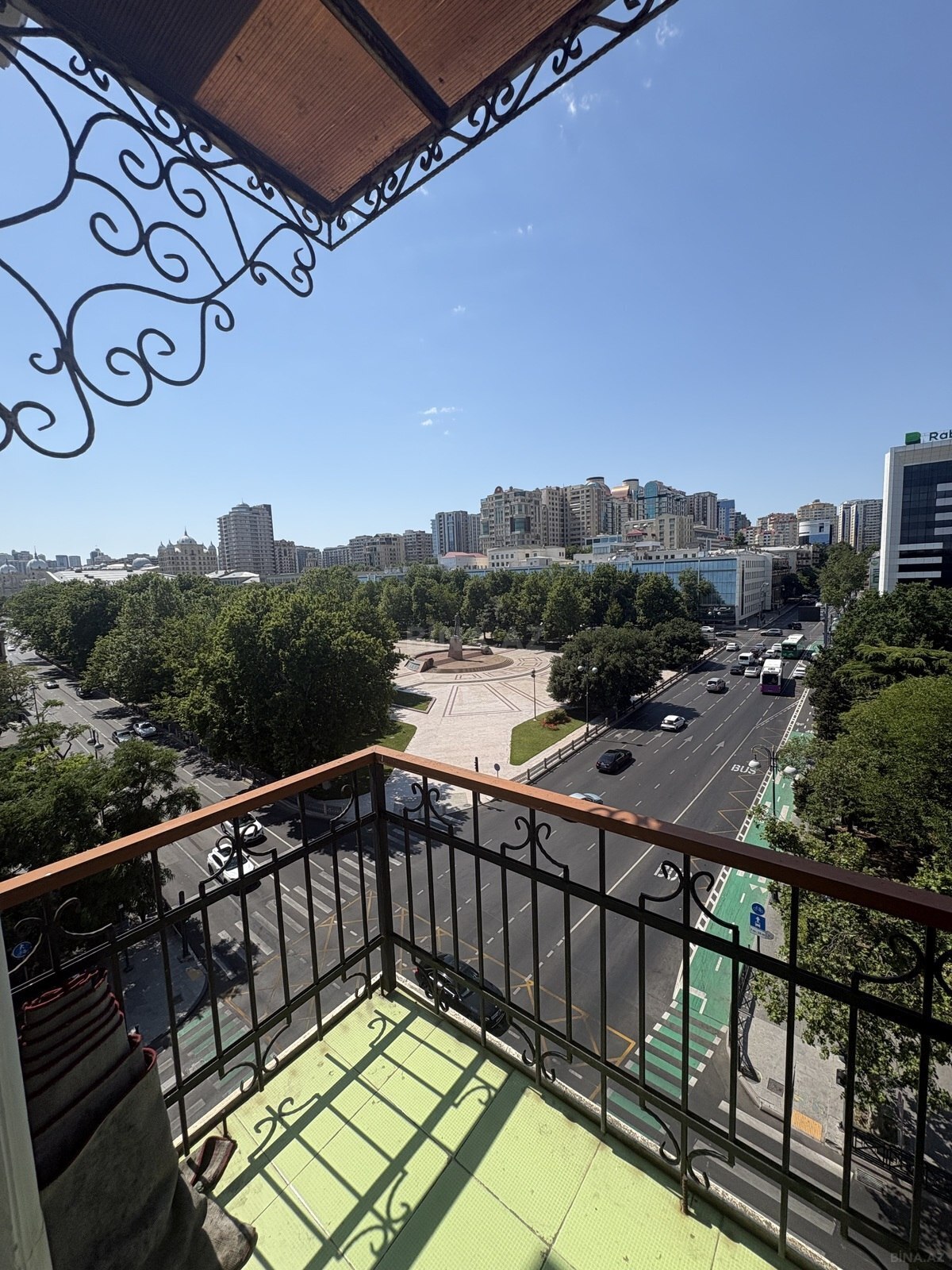 2 otaqlı Köhnə tikili, 28 May m., Bakı