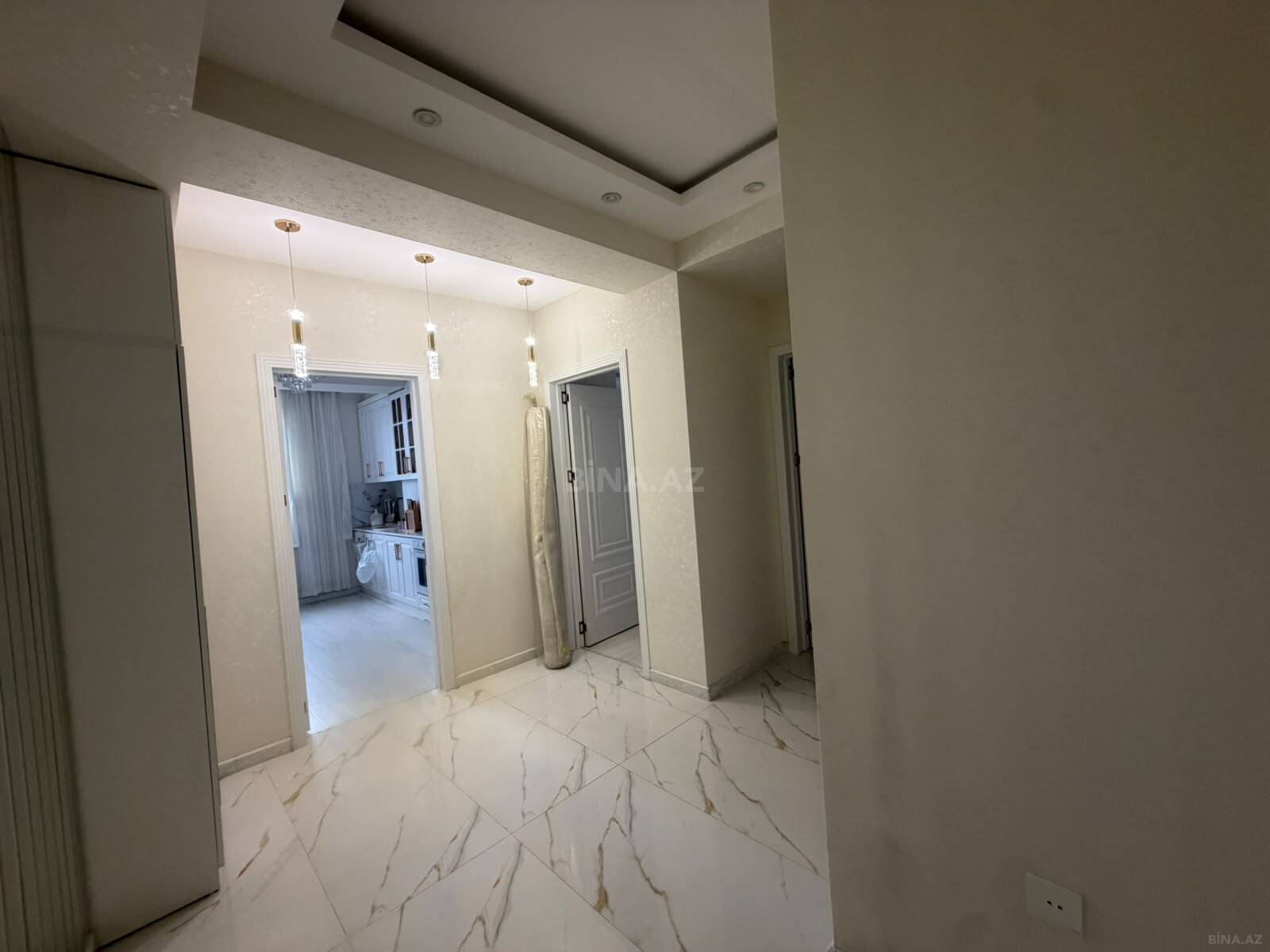 2 otaqlı Yeni tikili, 7-ci mikrorayon q., Bakı