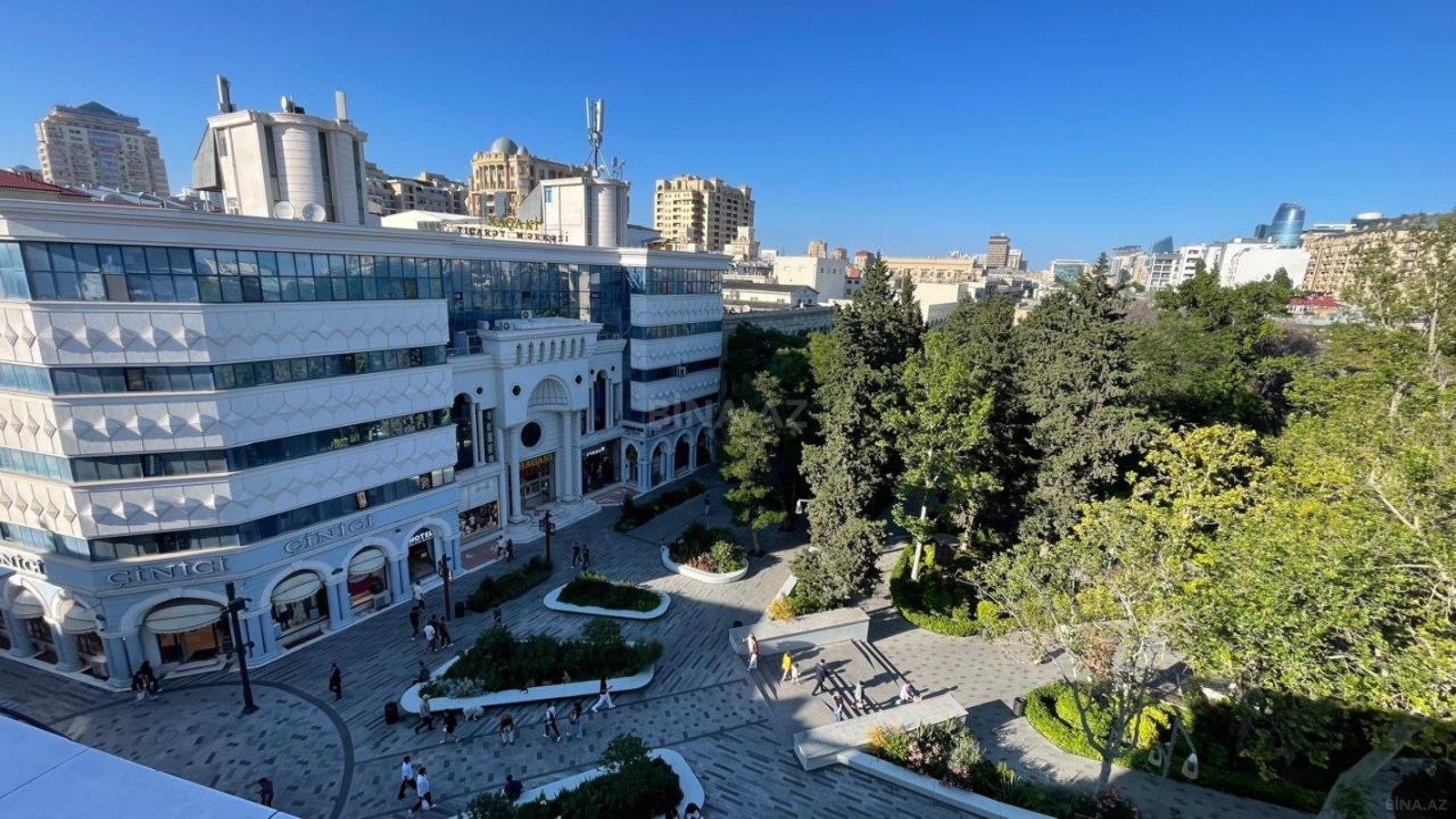 3 otaqlı Köhnə tikili, Sahil m., Bakı