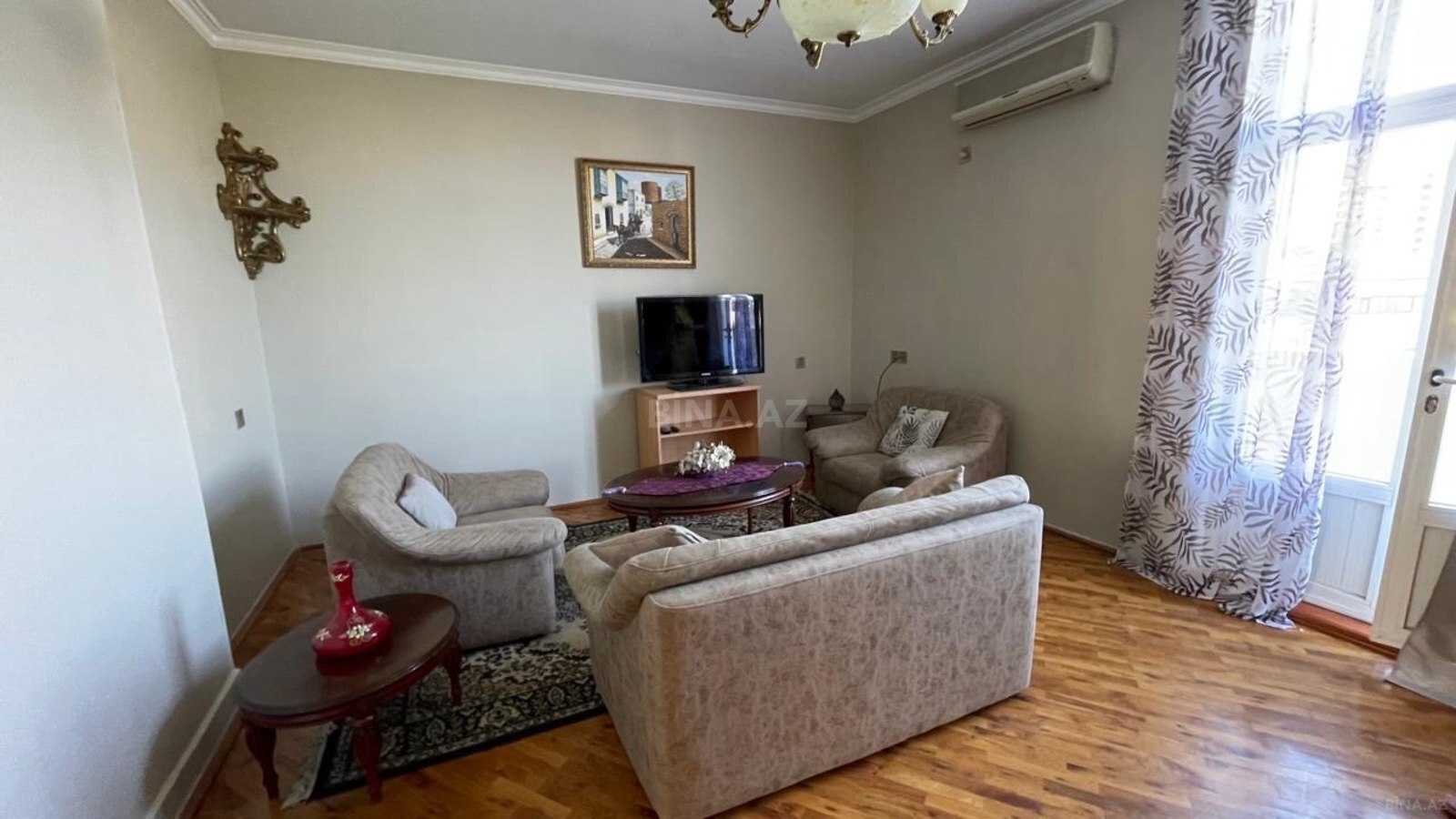 3 otaqlı Köhnə tikili, Sahil m., Bakı