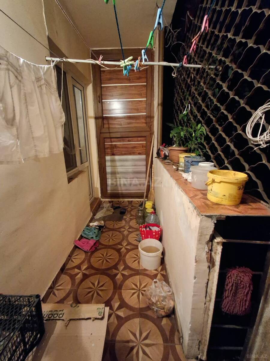 5 otaqlı Köhnə tikili, Xalqlar Dostluğu m., Bakı