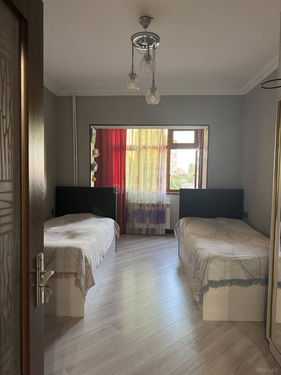 4 otaqlı Köhnə tikili, Həzi Aslanov m., Bakı