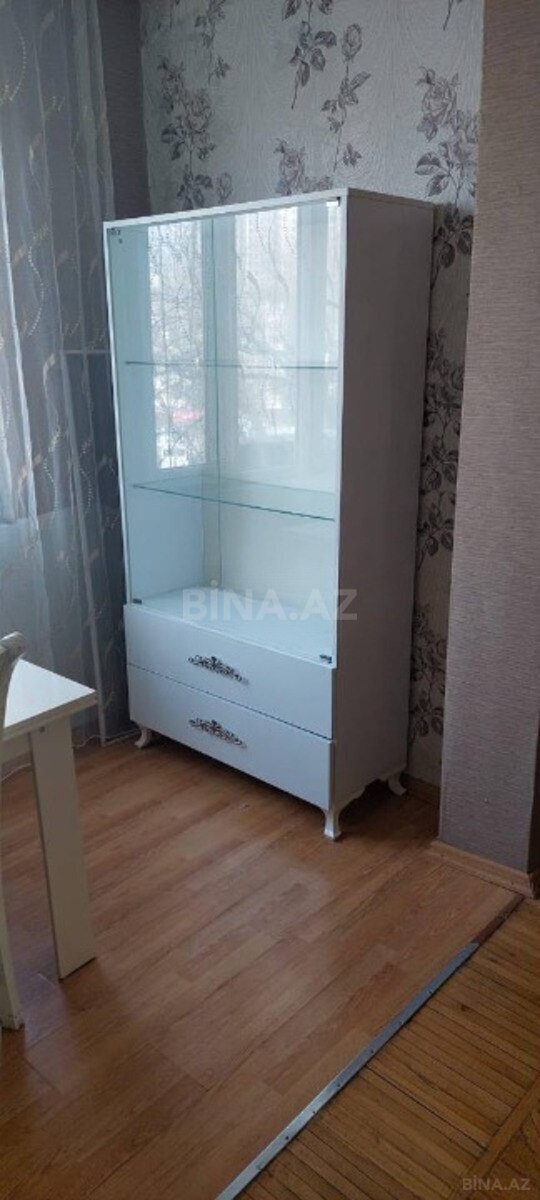 2 otaqlı Köhnə tikili, Memar Əcəmi m., Bakı