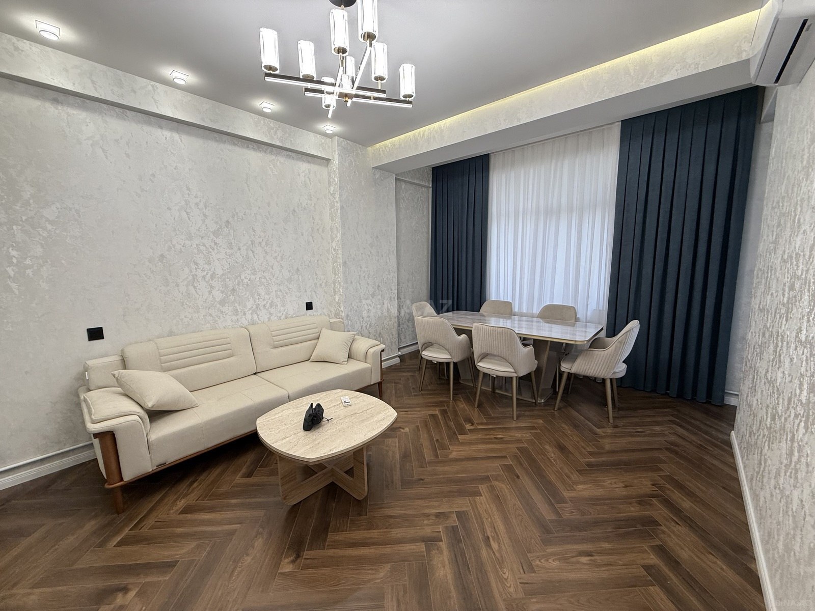 2 otaqlı Yeni tikili, Neftçilər m., Bakı