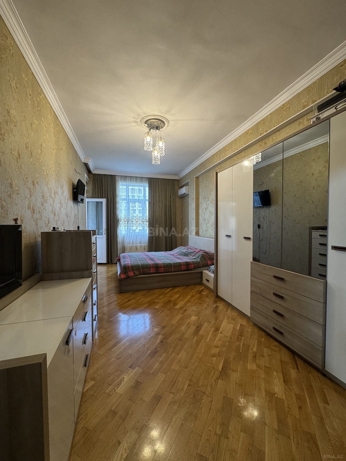 4 otaqlı Yeni tikili, İnşaatçılar m., Bakı