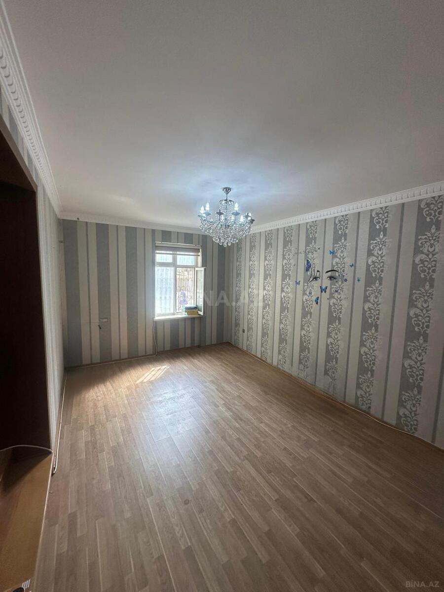 2 otaqlı Köhnə tikili, Qara Qarayev m., Bakı