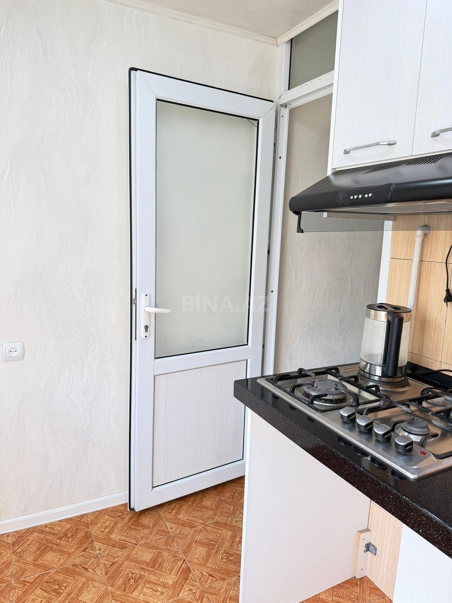 2 otaqlı Köhnə tikili, Xalqlar Dostluğu m., Bakı