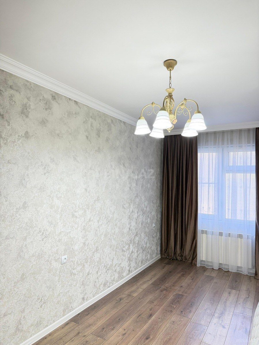 2 otaqlı Köhnə tikili, Xalqlar Dostluğu m., Bakı