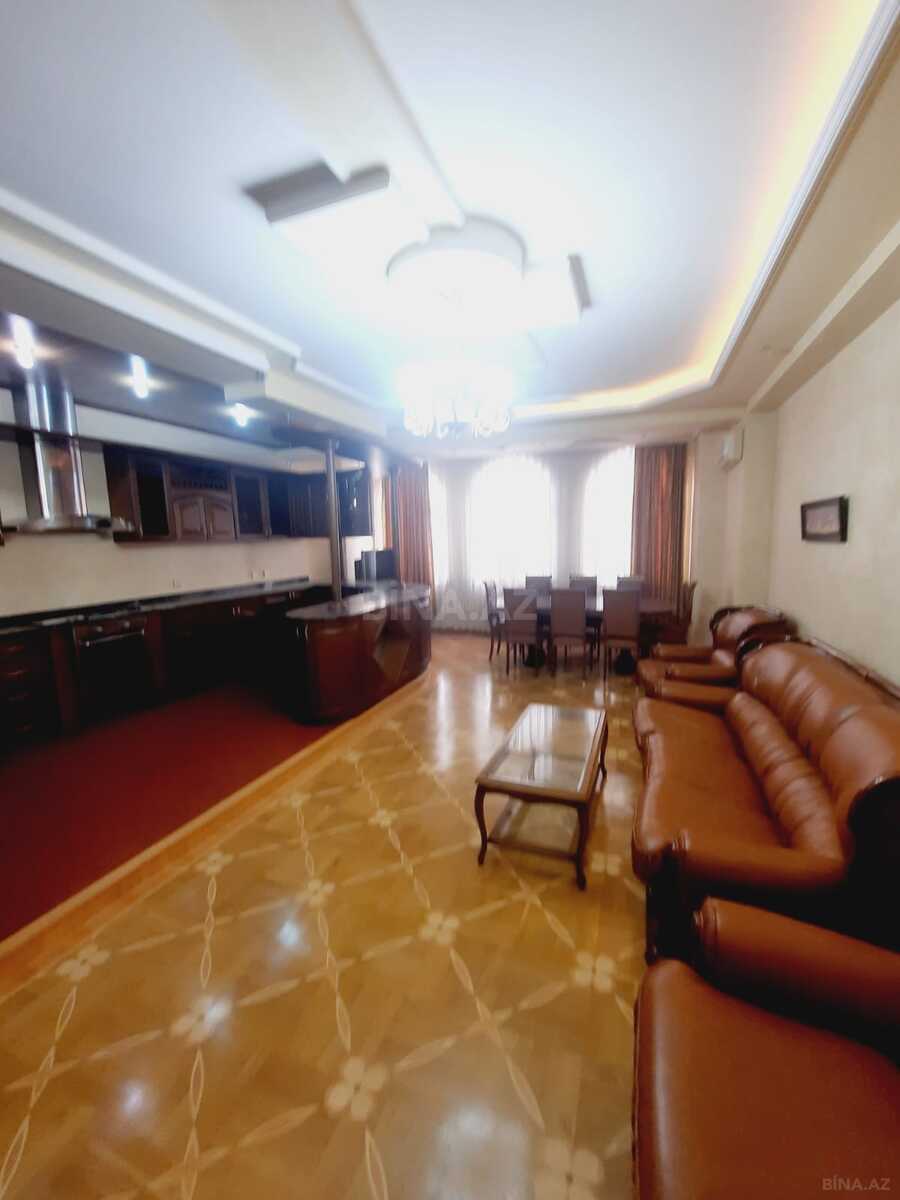 8 otaqlı Yeni tikili, Nizami m., Bakı