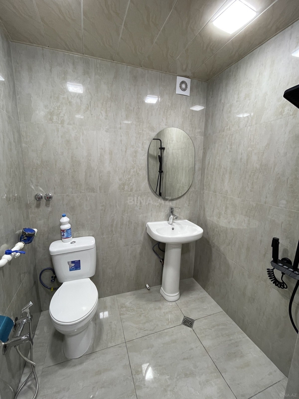3 otaqlı Köhnə tikili, İnşaatçılar m., Bakı