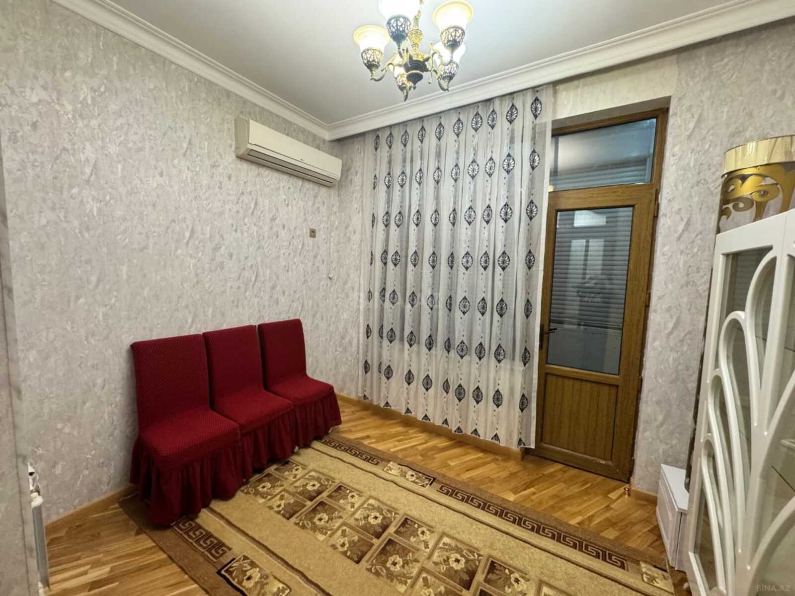 3 otaqlı Köhnə tikili, 28 May m., Bakı