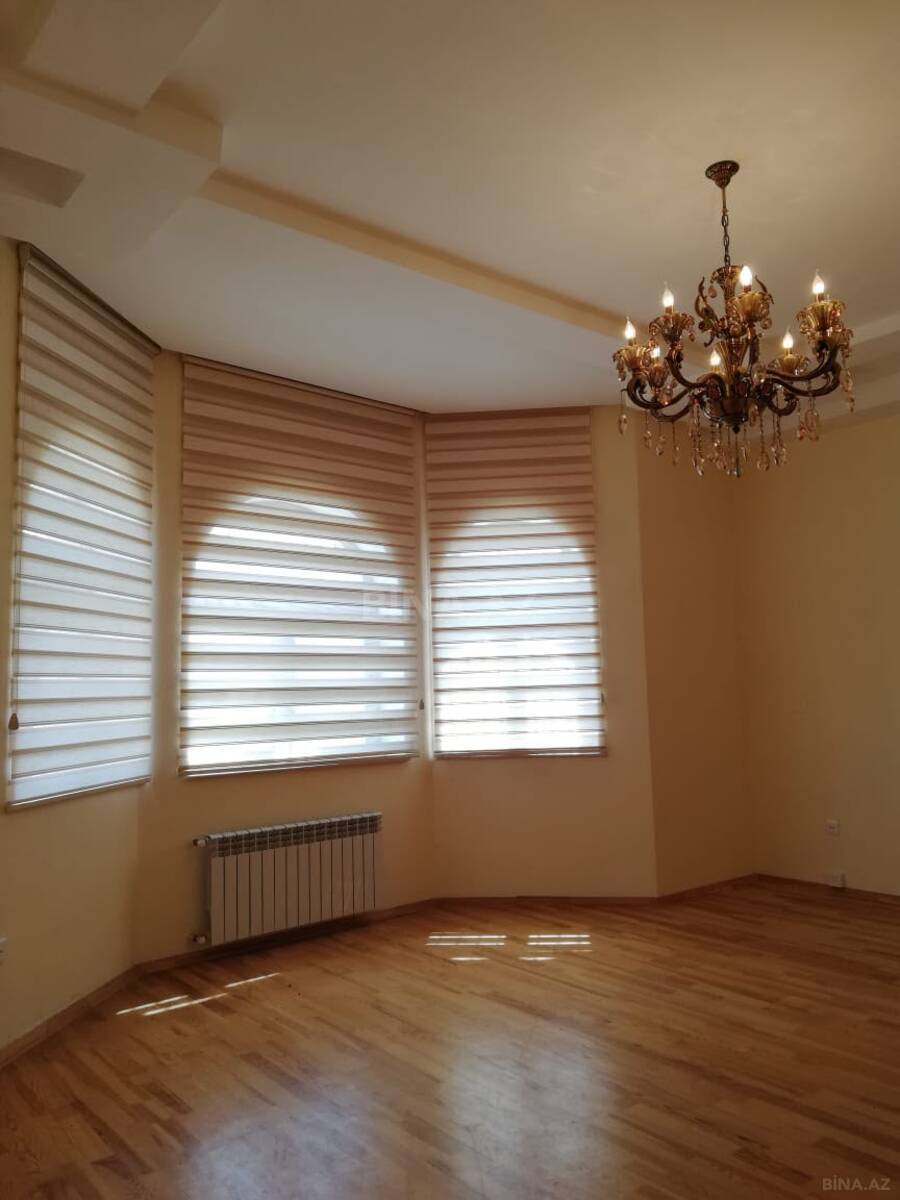 Obyekt 8 Noyabr m., Bakı