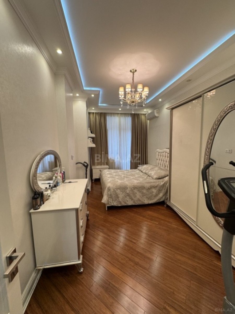 3 otaqlı Yeni tikili, İnşaatçılar m., Bakı