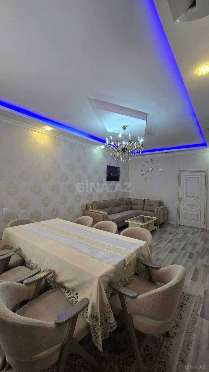 3 otaqlı Yeni tikili, Xırdalan