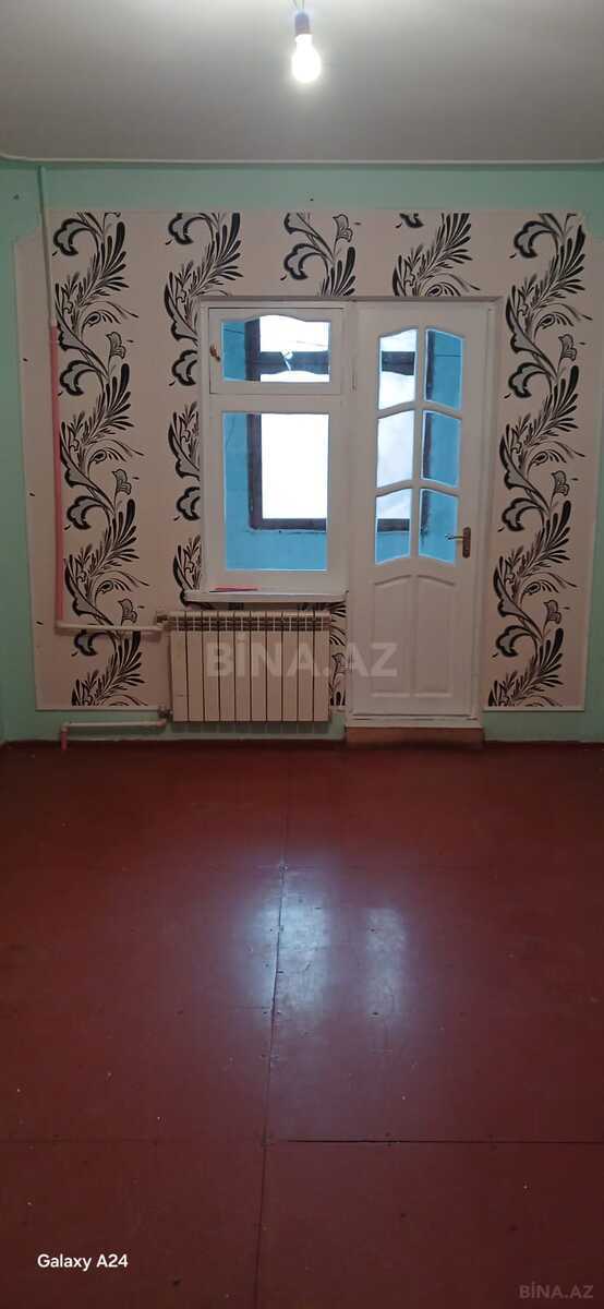 3 otaqlı Köhnə tikili, Həzi Aslanov m., Bakı