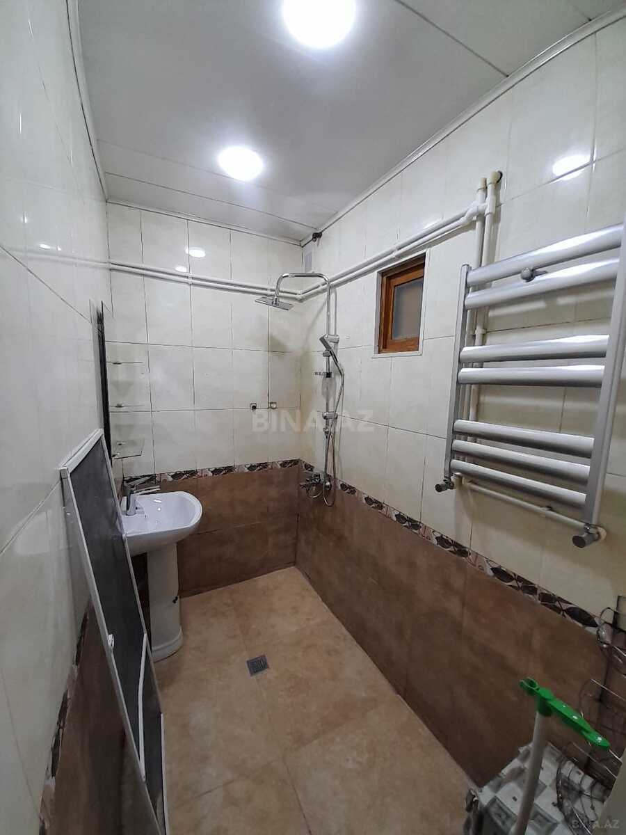 2 otaqlı Köhnə tikili, İnşaatçılar m., Bakı