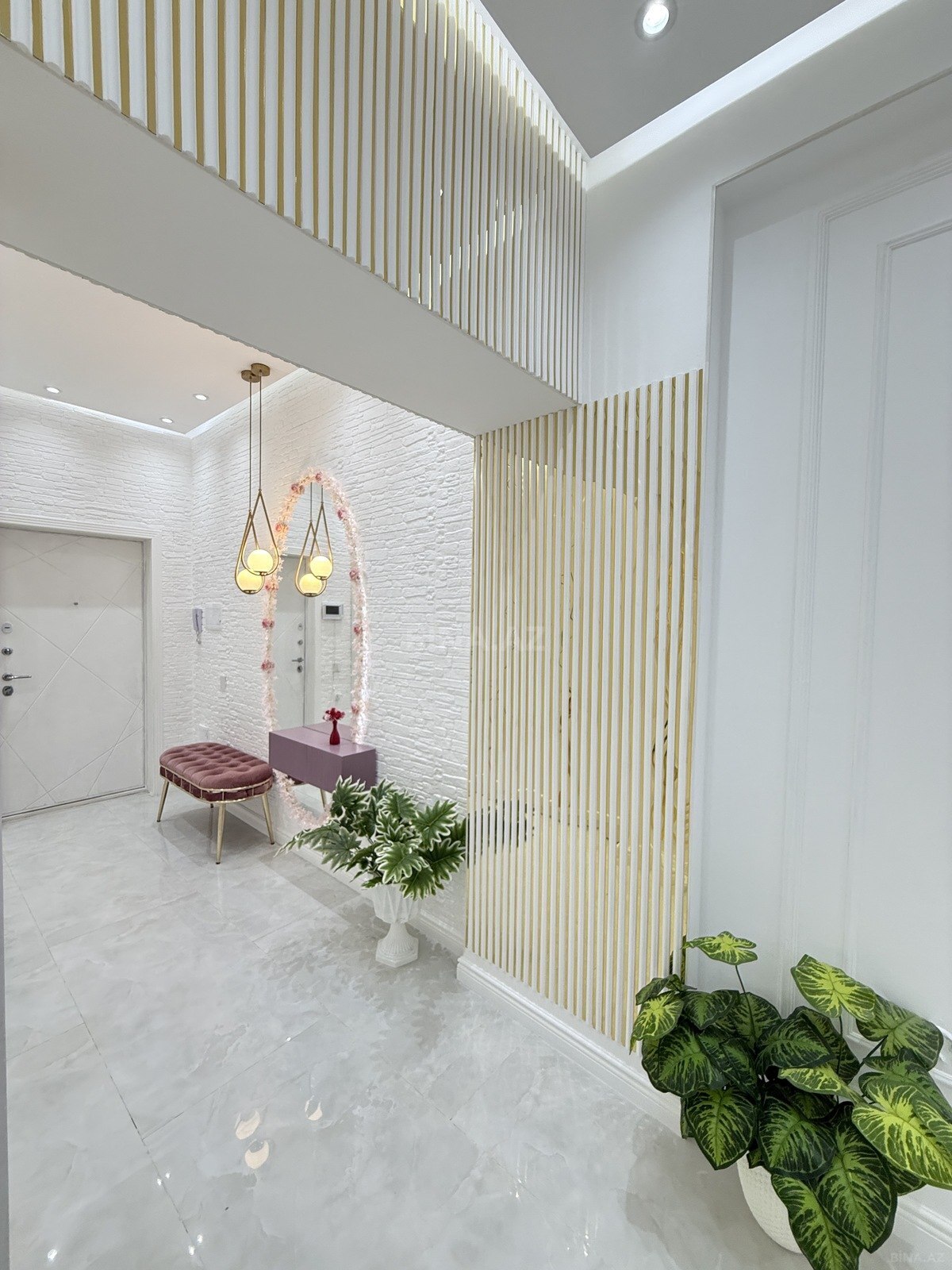 3 otaqlı Yeni tikili, İnşaatçılar m., Bakı
