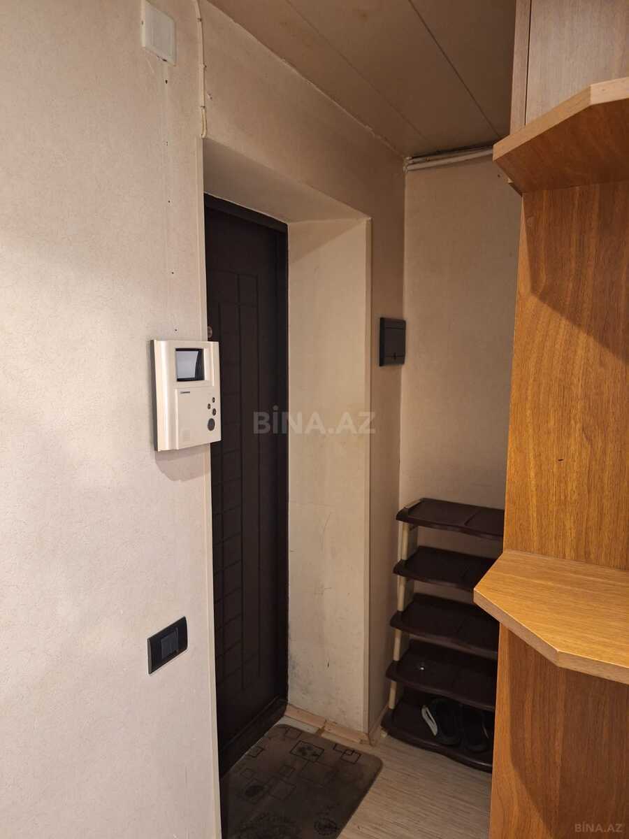 2 otaqlı Köhnə tikili, Elmlər Akademiyası m., Bakı