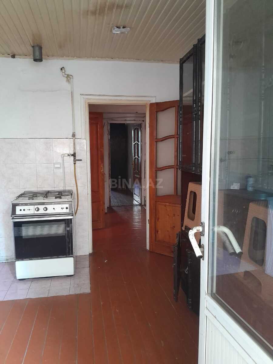 2 otaqlı Köhnə tikili, Elmlər Akademiyası m., Bakı