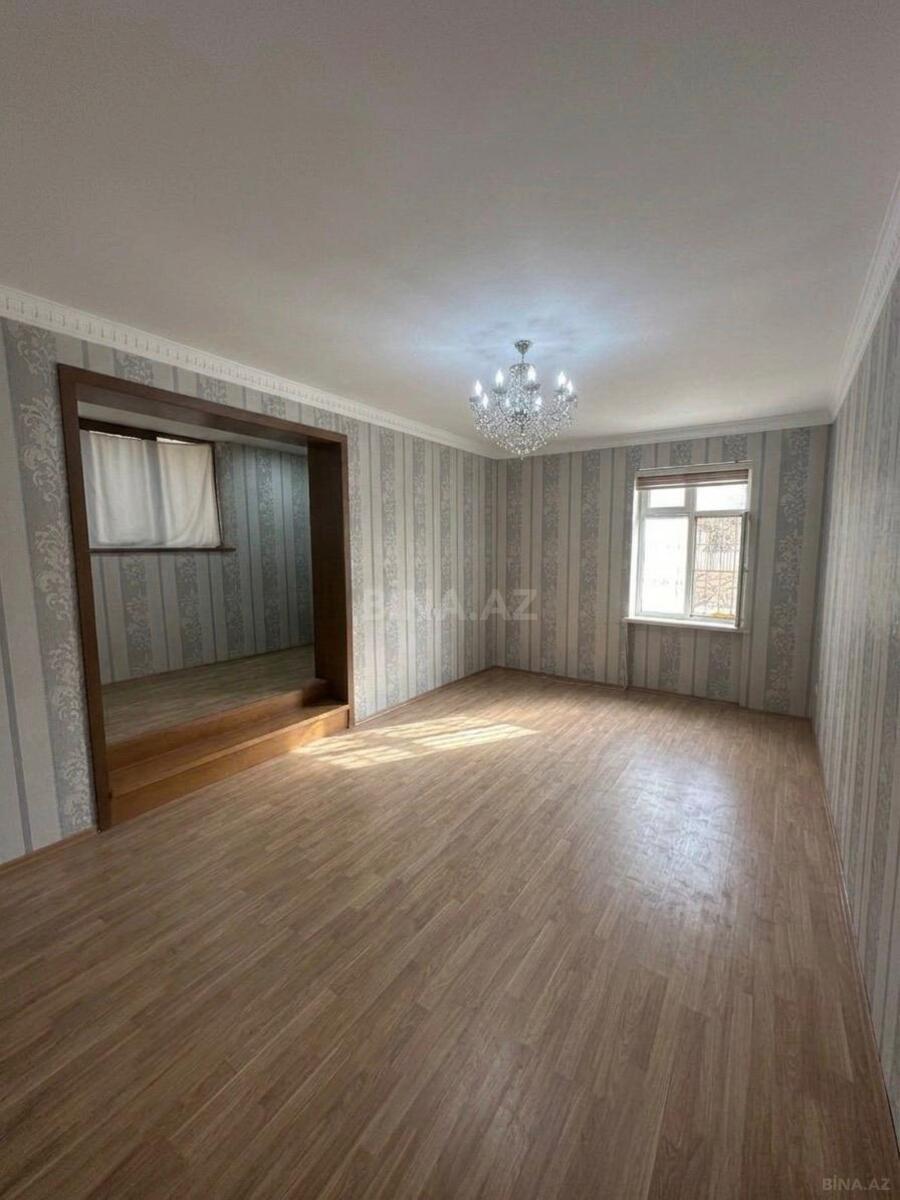 2 otaqlı Köhnə tikili, Qara Qarayev m., Bakı