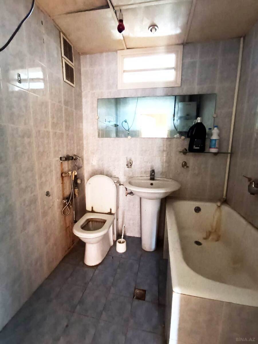2 otaqlı Köhnə tikili, 28 May m., Bakı
