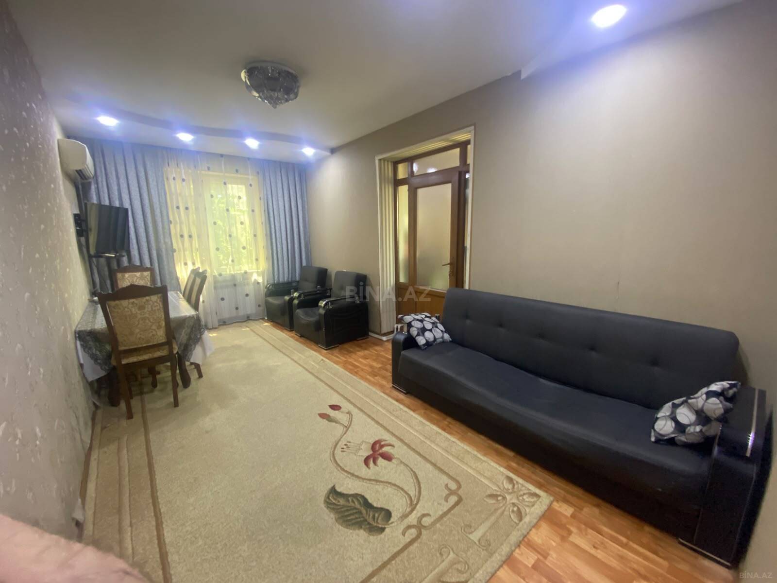 2 otaqlı Köhnə tikili, Xalqlar Dostluğu m., Bakı