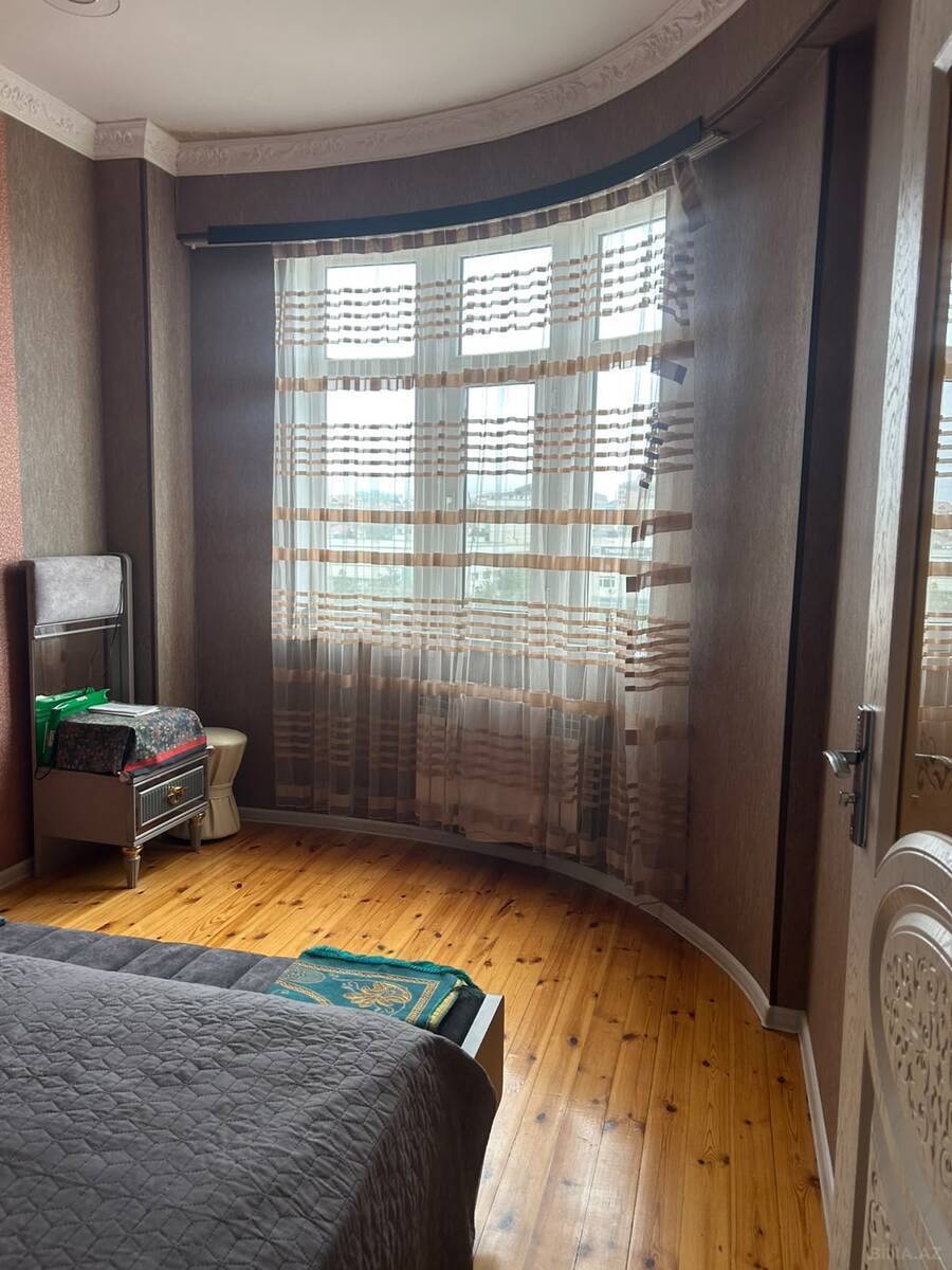 3 otaqlı Yeni tikili, Xırdalan