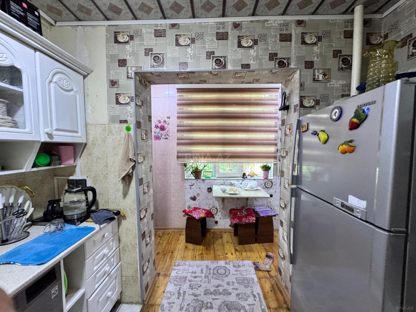 4 otaqlı Köhnə tikili, Azadlıq Prospekti m., Bakı