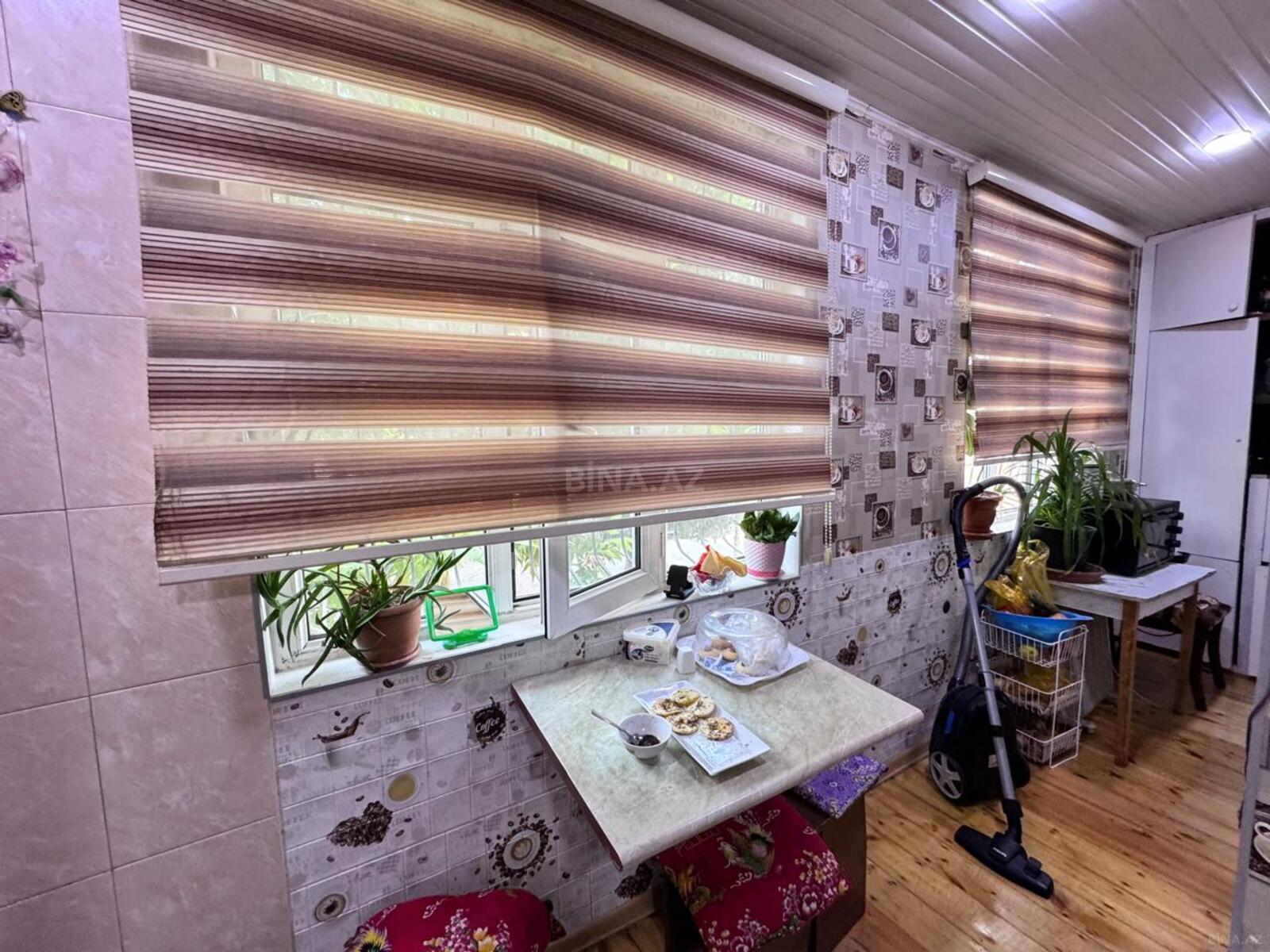 4 otaqlı Köhnə tikili, Azadlıq Prospekti m., Bakı