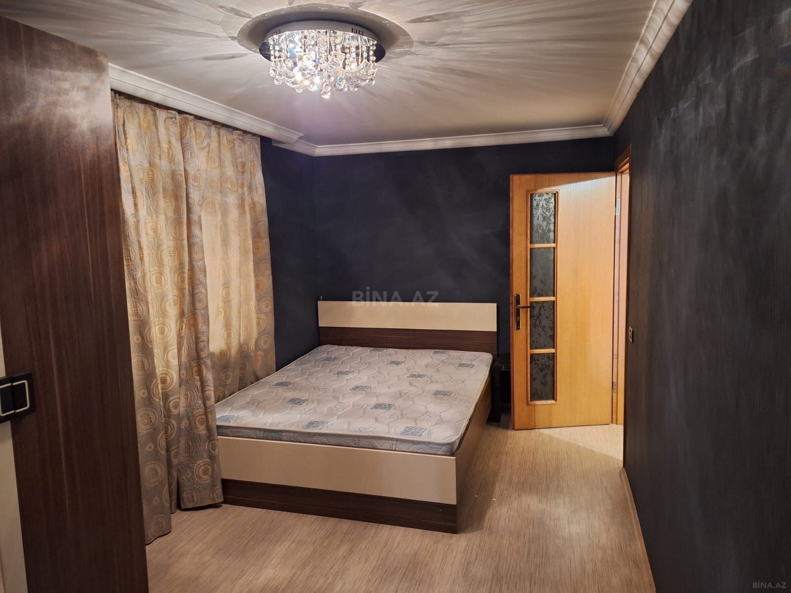 2 otaqlı Köhnə tikili, Elmlər Akademiyası m., Bakı